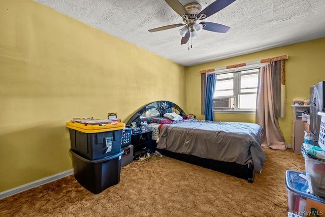 868 E 216th Street, Bronx, NY 10467