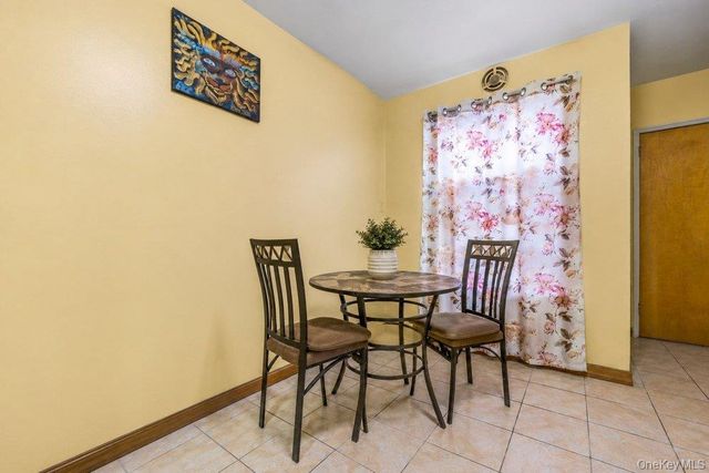 868 E 216th Street, Bronx, NY 10467