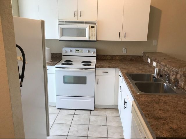 17201 INDIAN CREEK DRIVE 17201, Poinciana, FL 34759