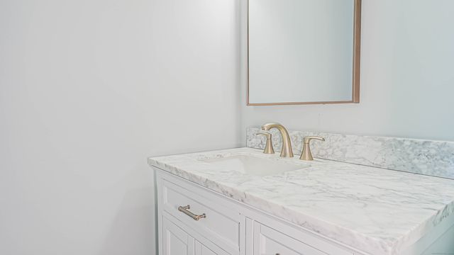 206 Huntington Turnpike, Bridgeport, CT 06610