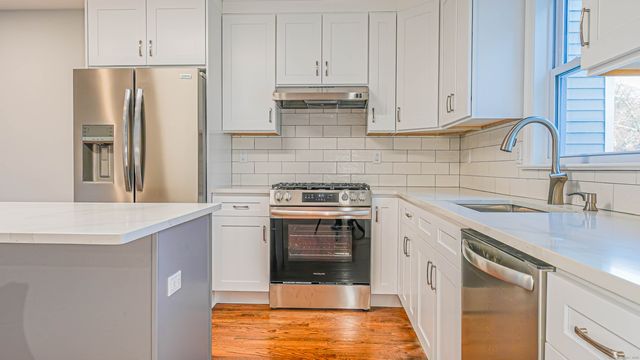 206 Huntington Turnpike, Bridgeport, CT 06610