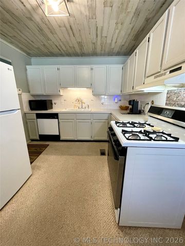 3522 W 42nd Place, Tulsa, OK 74107