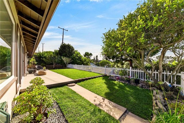 26935 Whitestone, Rancho Palos Verdes, CA 90275