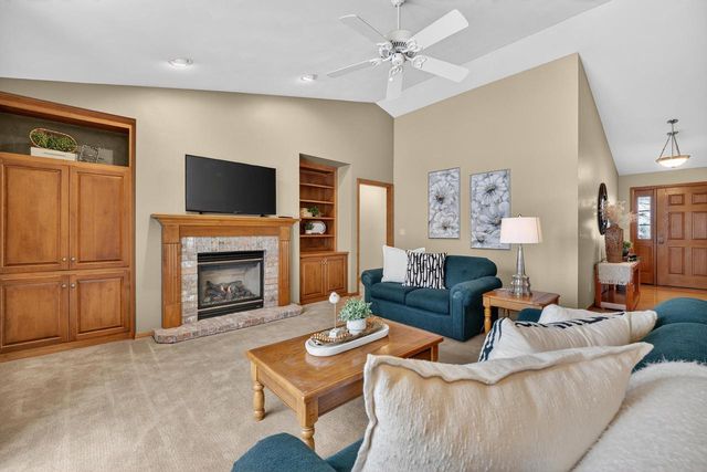 4307 N MARSHALL HEIGHTS AVENUE, Appleton, WI 54913