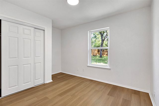 313 High Crest Drive, Azle, TX 76020