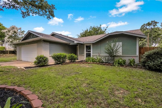 313 High Crest Drive, Azle, TX 76020