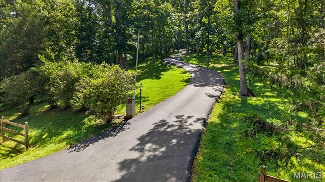 4622 Vixen Circle, Wildwood, MO 63069