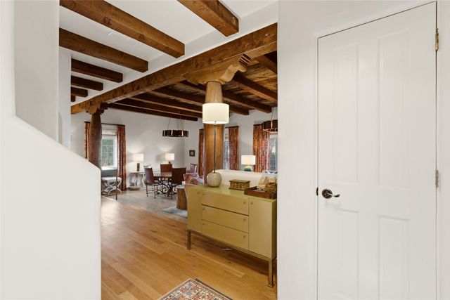314 Artist Road 3, Santa Fe, NM 87501