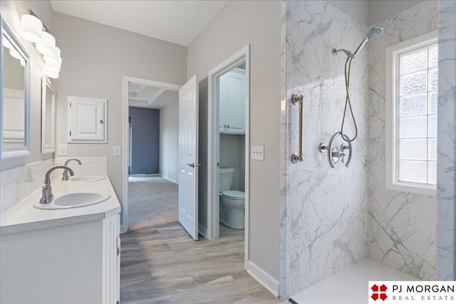 9930 S 172nd Circle, Omaha, NE 68136