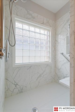 9930 S 172nd Circle, Omaha, NE 68136