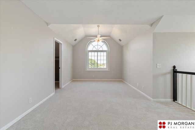 9930 S 172nd Circle, Omaha, NE 68136