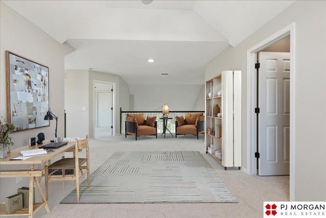 9930 S 172nd Circle, Omaha, NE 68136