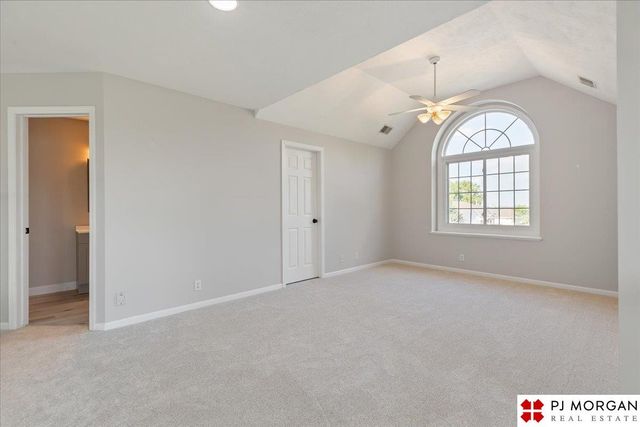 9930 S 172nd Circle, Omaha, NE 68136