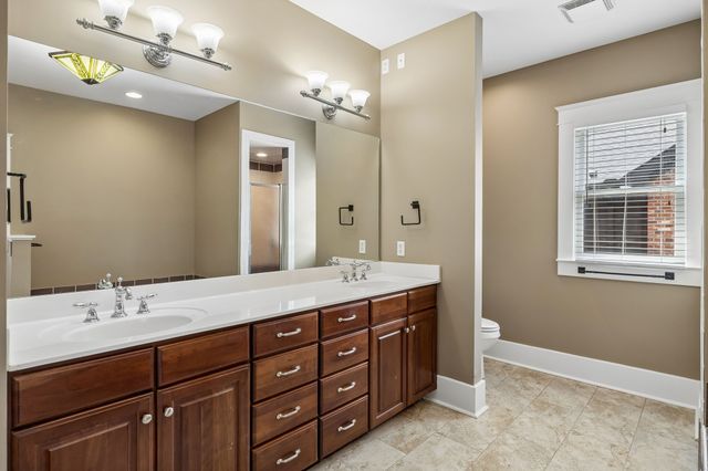 928 Russell St, Nashville, TN 37206