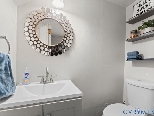 13100 S Chester Rd, Chester, VA 23831
