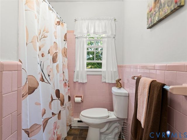 13100 S Chester Rd, Chester, VA 23831