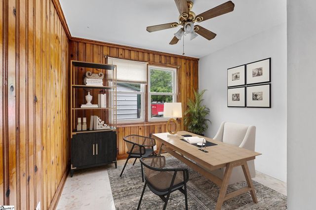 28 Mayflower Avenue, Greenville, SC 29605