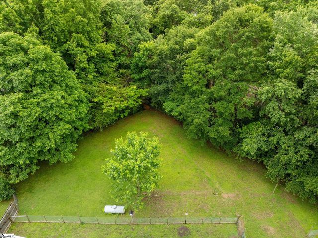 28 Mayflower Avenue, Greenville, SC 29605