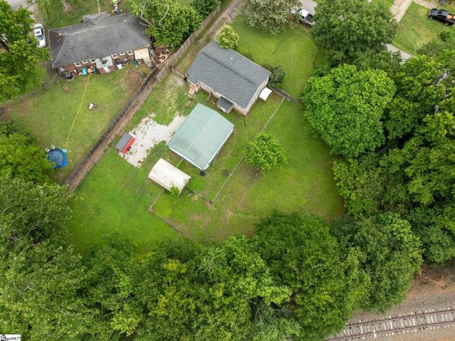 28 Mayflower Avenue, Greenville, SC 29605