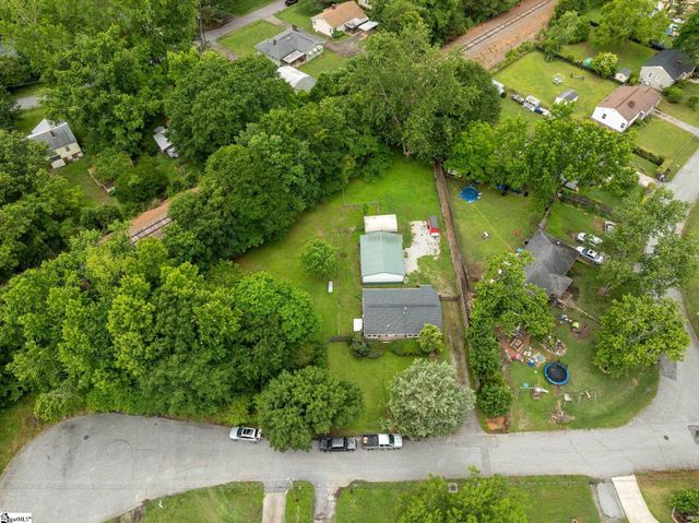 28 Mayflower Avenue, Greenville, SC 29605
