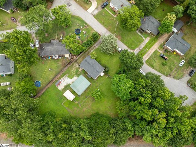28 Mayflower Avenue, Greenville, SC 29605