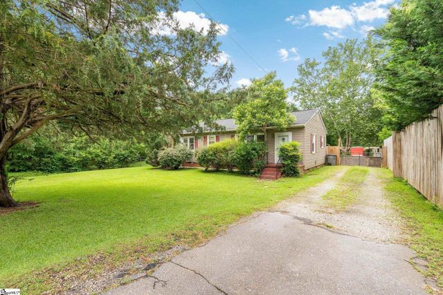 28 Mayflower Avenue, Greenville, SC 29605