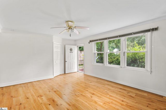 28 Mayflower Avenue, Greenville, SC 29605