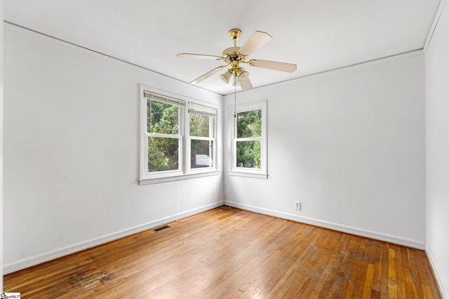 28 Mayflower Avenue, Greenville, SC 29605