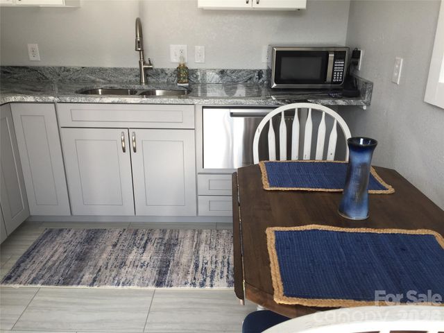 172 Sunset View Trail, Franklin, NC 28734