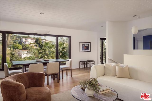 5692 Holly Oak Drive, Los Angeles, CA 90068