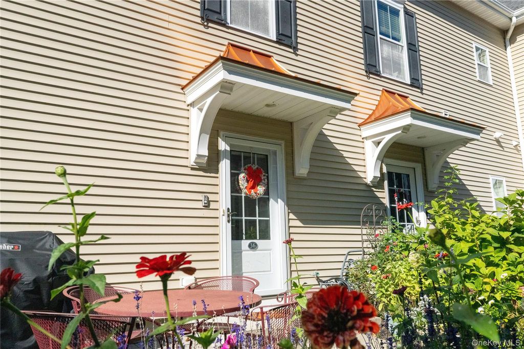 36 Providence Drive, Islip Terrace, NY 11752 — photo 5