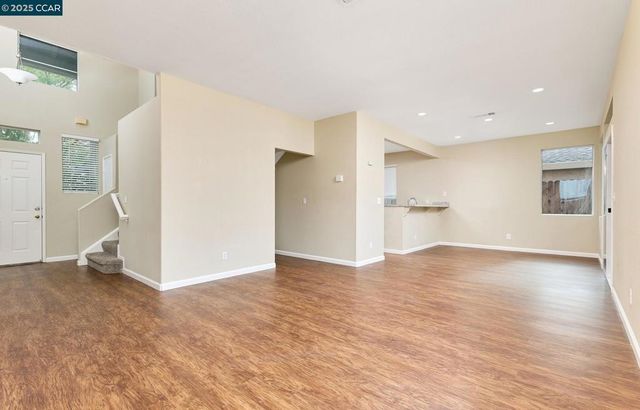 339 Fall Cir, Oakley, CA 94561