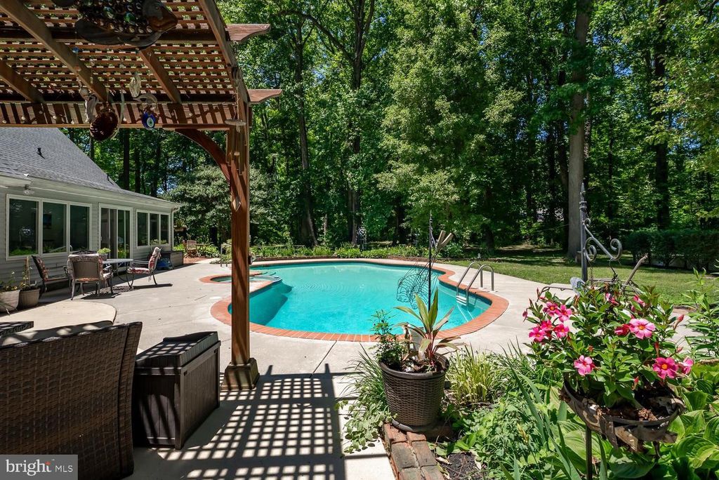 Image 14 of property listing at 814 WRIGHTS NECK RD, Centreville, MD 21617