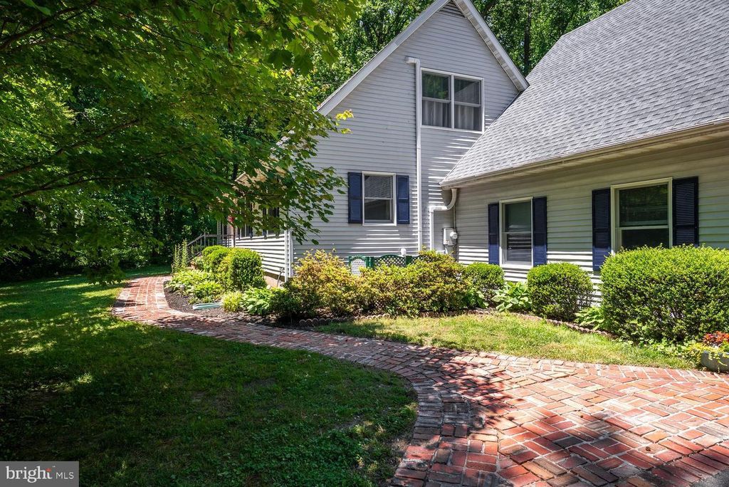 Image 2 of property listing at 814 WRIGHTS NECK RD, Centreville, MD 21617