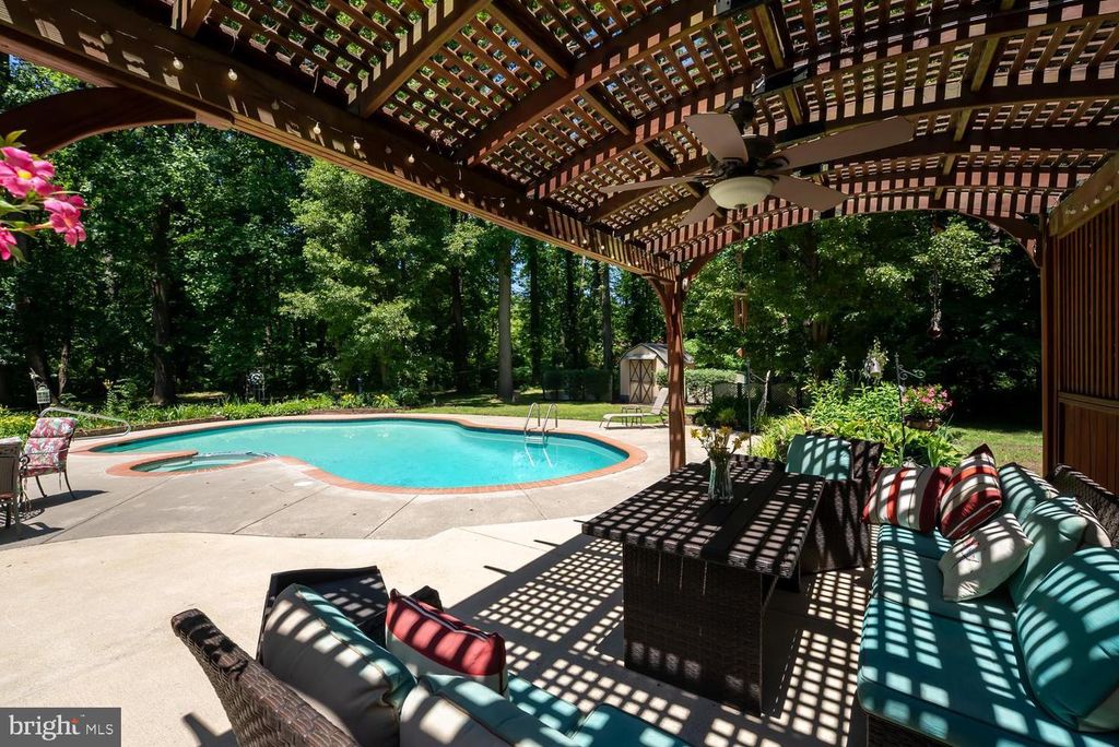 Image 20 of property listing at 814 WRIGHTS NECK RD, Centreville, MD 21617