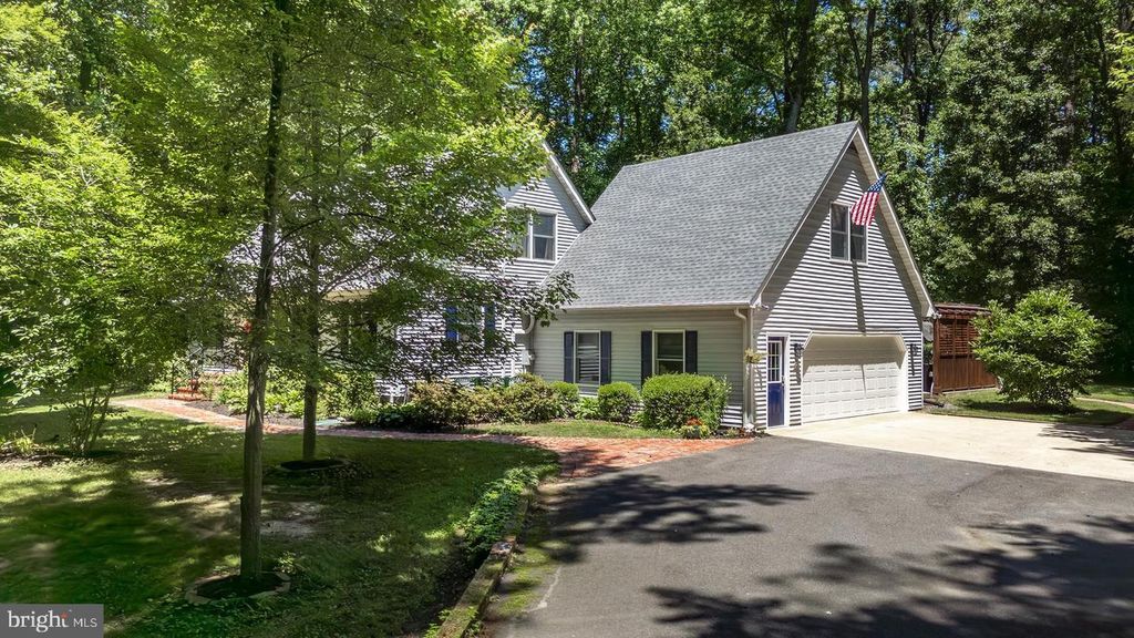 Image 3 of property listing at 814 WRIGHTS NECK RD, Centreville, MD 21617