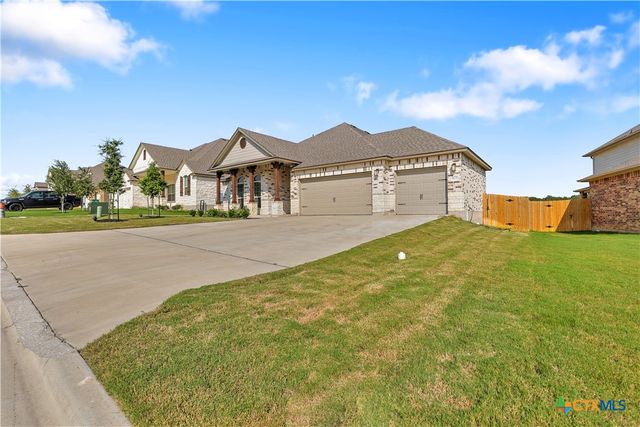 5827 St Charles Drive, Belton, TX 76513