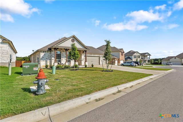 5827 St Charles Drive, Belton, TX 76513