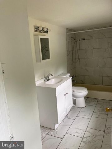 511 WILLIAMSTOWN RD, Sicklerville, NJ 08081