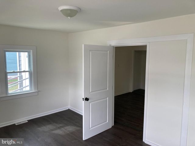 511 WILLIAMSTOWN RD, Sicklerville, NJ 08081