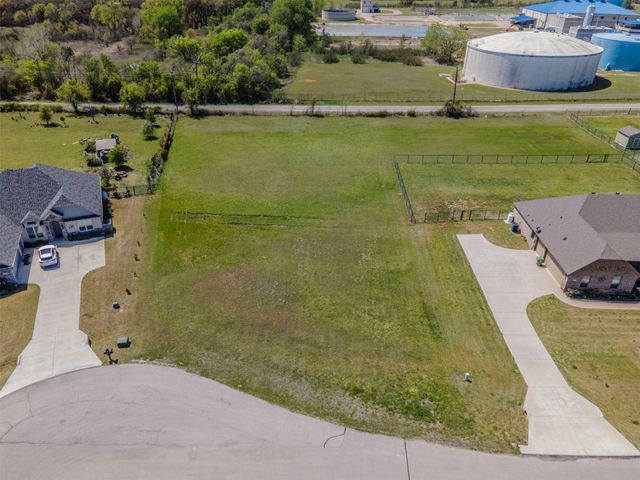 221 Maverick Court, Granbury, TX 76049