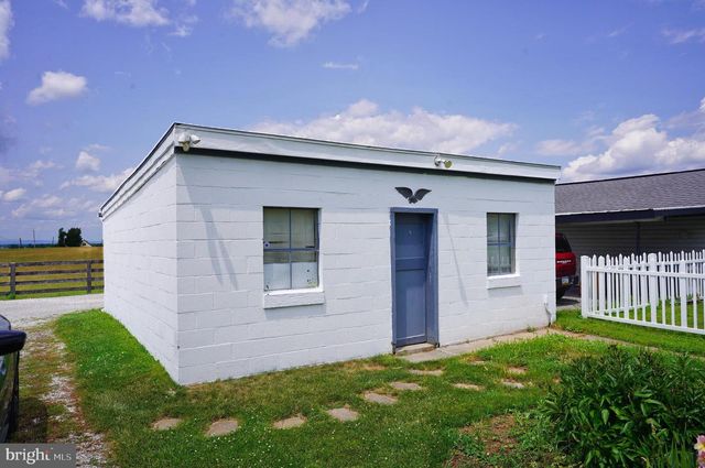 2948 HANOVER PIKE, Hanover, PA 17331
