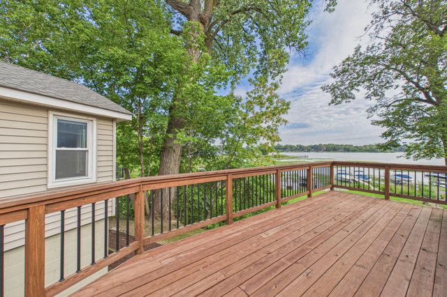 2149 Cardinal Lane, Mound, MN 55364