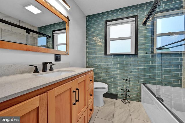 92 KENDALE RD, Red Lion, PA 17356