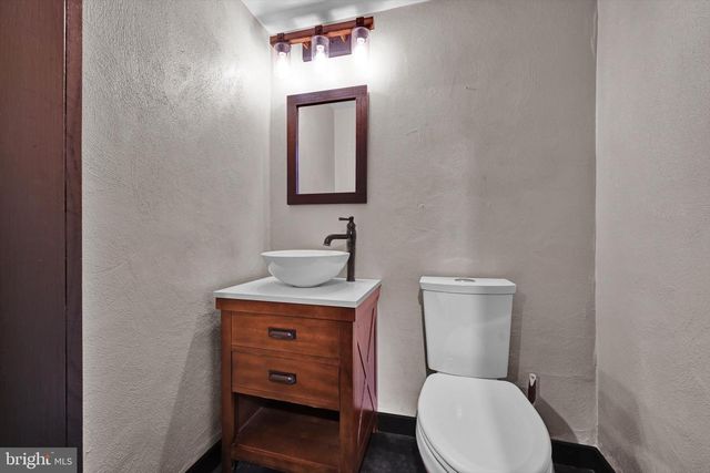 92 KENDALE RD, Red Lion, PA 17356