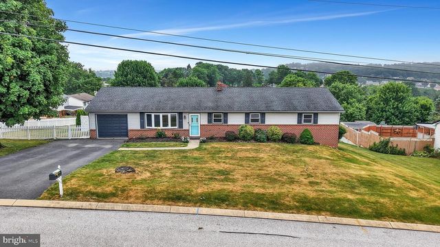 92 KENDALE RD, Red Lion, PA 17356