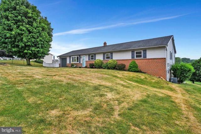 92 KENDALE RD, Red Lion, PA 17356