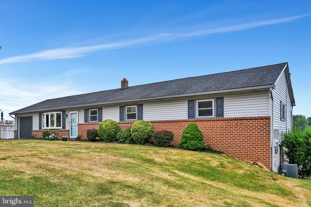 92 KENDALE RD, Red Lion, PA 17356