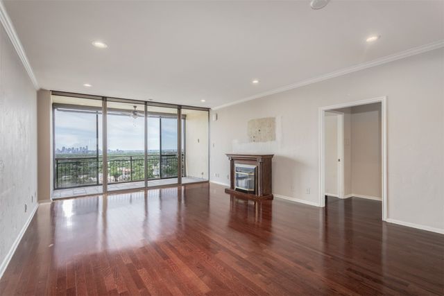 6335 W Northwest Highway 1314, Dallas, TX 75225