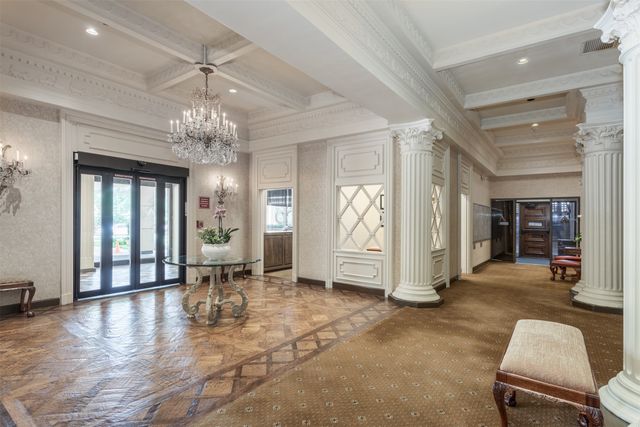 6335 W Northwest Highway 1314, Dallas, TX 75225